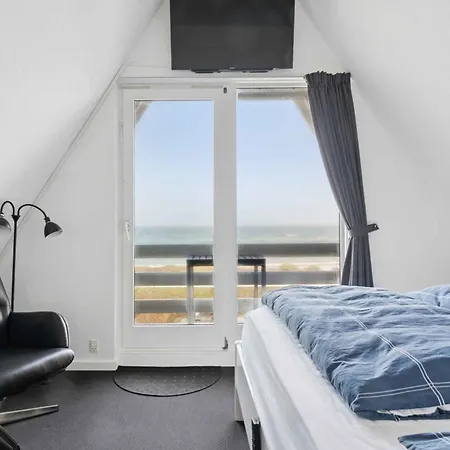 Seafront 4 Ppl 30 M Sea Holiday home Otterup