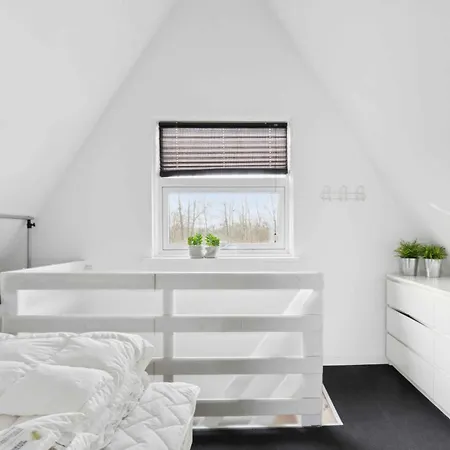 Seafront 4 Ppl 30 M Sea Holiday home